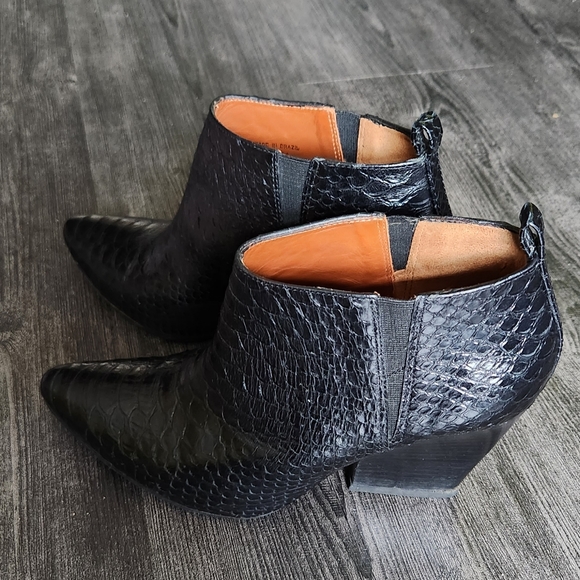 Rebecca Minkoff black snakeskin booties size 8 - Picture 3 of 3